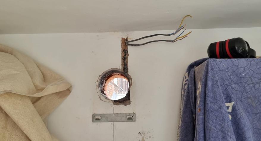 Cooker Hood Install With Extraction Kit